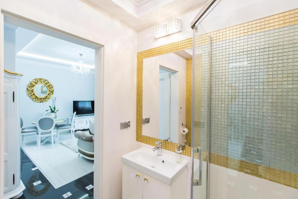 Pk Apartments-Lipowa Street-Center ビャウィストク エクステリア 写真