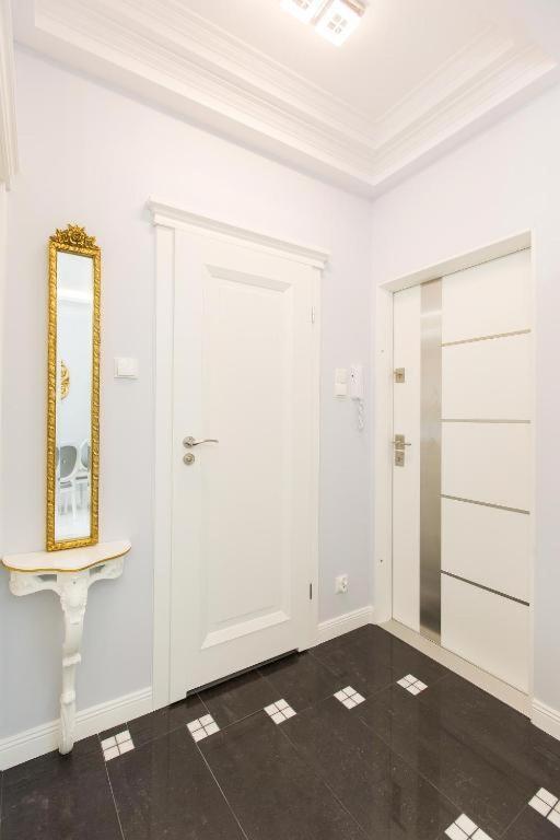 Pk Apartments-Lipowa Street-Center ビャウィストク エクステリア 写真